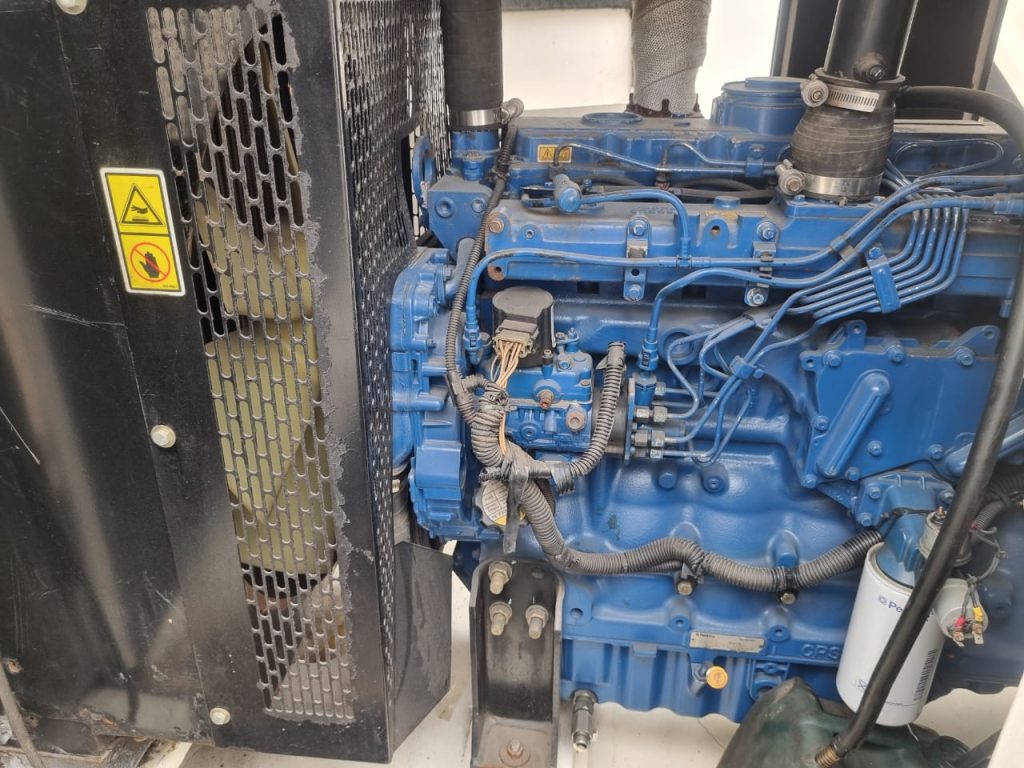 220KVA FG Wilson Soundproof Diesel Generator(1106 Series)
