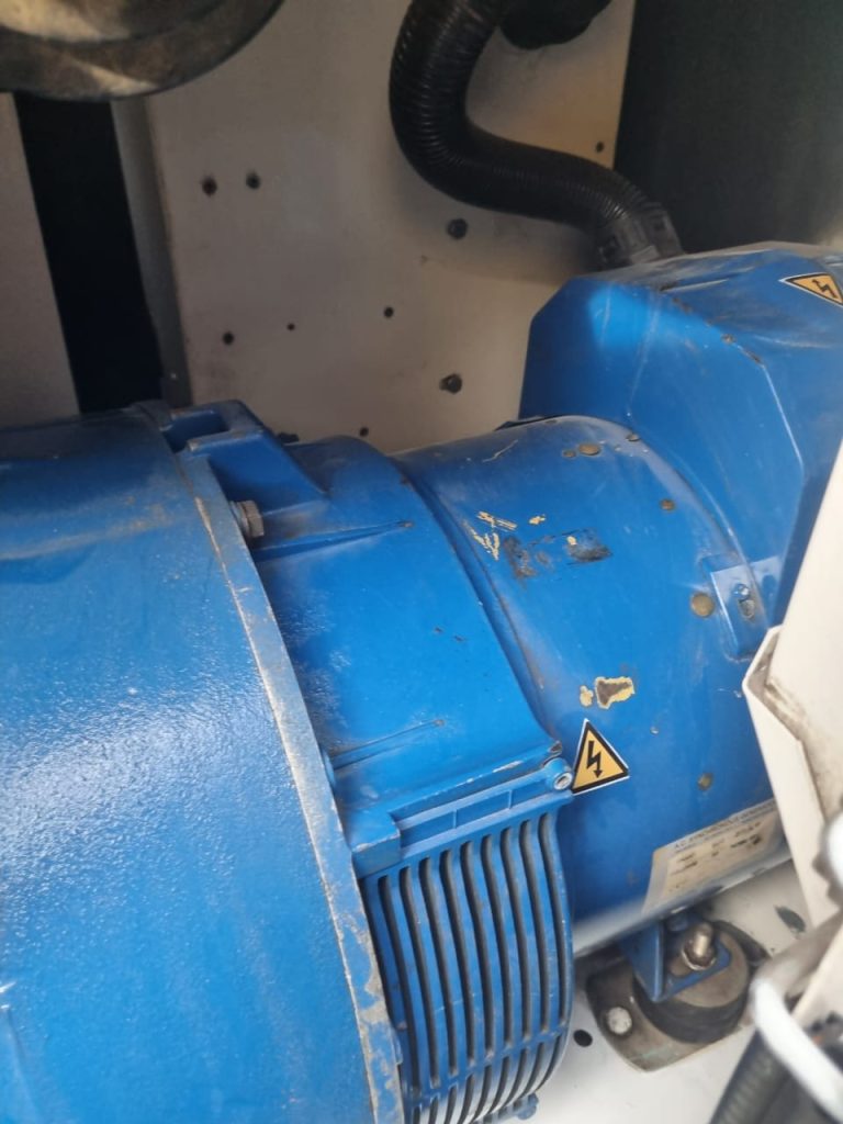 33KVA FG Wilson Soundproof Diesel Generator